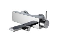 Смеситель для ванны или душа Bravat Arc F66061C-01A-ENG настенный 
без термостата хром