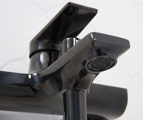 Смеситель для ванны или душа Wasserkraft Glan 6601 настенный 
без термостата черный глянцевый