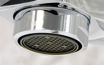 Смеситель для ванны или душа Wasserkraft Rhin 4401 настенный 
без термостата хром