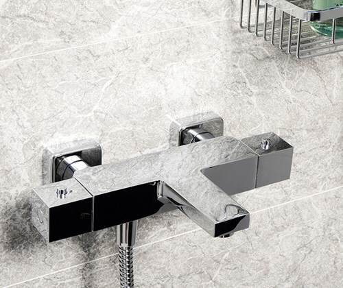 Смеситель для ванны или душа Wasserkraft Alme 1511 Thermo настенный 
с термостатом хром