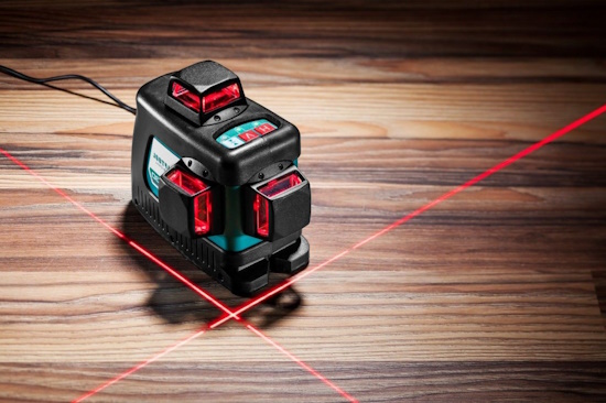 Лазерный нивелир