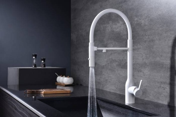 Смеситель для кухни Paulmark MAGNETO ONE Ma213188-WH с подключением к фильтру белый матовый