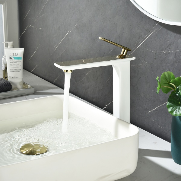 Смеситель для раковины Lemark Mista LM6409WG золотой/белый