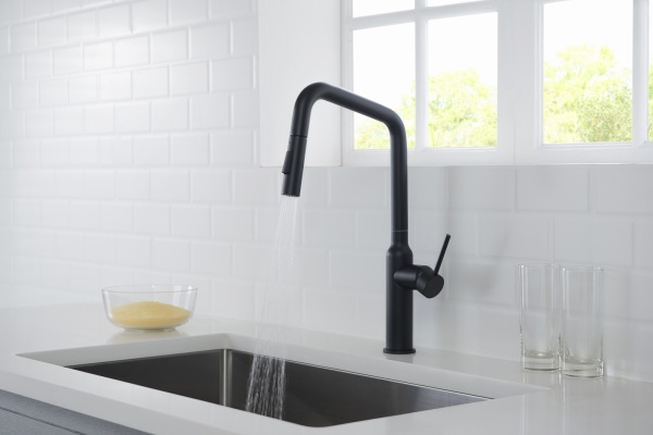 Смеситель для кухни Timo Saona 2386/03FL без подключения к фильтру черный