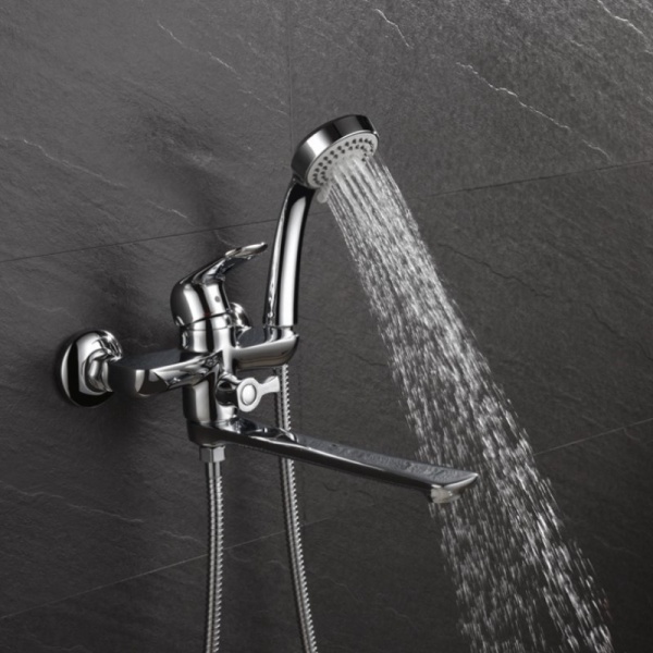 Смеситель для ванны или душа D&K Venice DA1023301 настенный 
без термостата хром