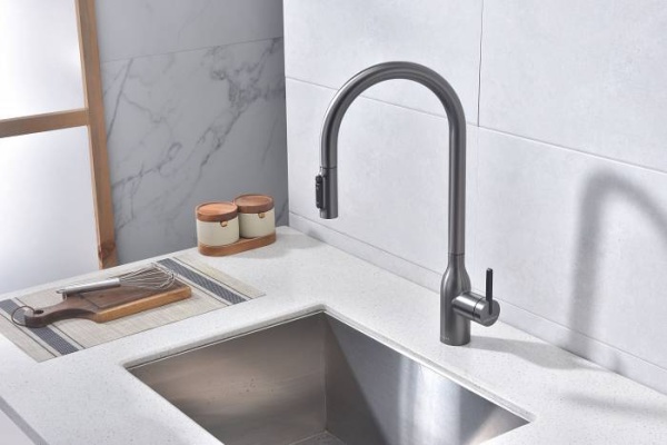 Смеситель для кухни Paulmark Universal Un213880-GM с подключением к фильтру вороненая сталь