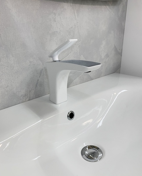 Смеситель для раковины Timo Helmi 4061/00-16F белый/хром