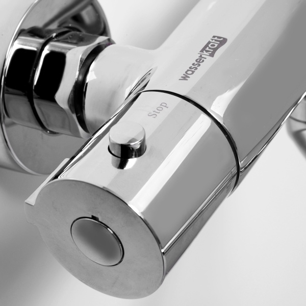 Смеситель для ванны или душа Wasserkraft Berkel 4822L настенный 
с термостатом хром