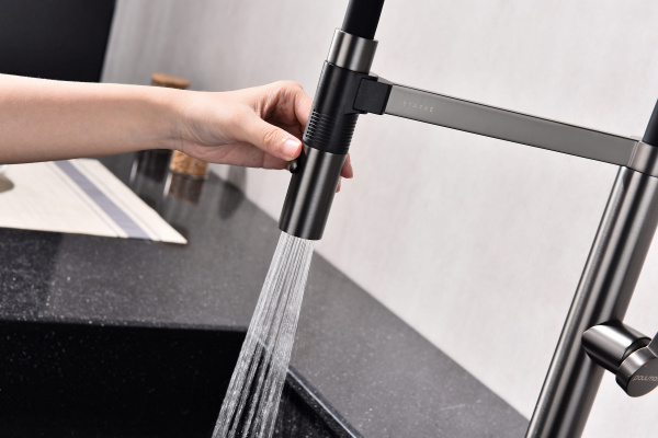 Смеситель для кухни Paulmark Leader Le214101-B без подключения к фильтру беретта