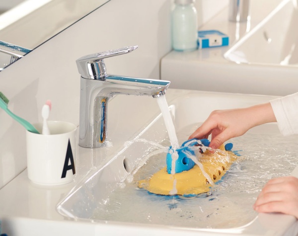 Смеситель для раковины Kludi Pure&amp;Style 402920575 хром