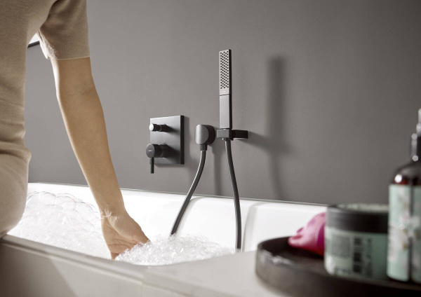 Лейка для душа Hansgrohe Rainfinity 26866670 черный матовый 