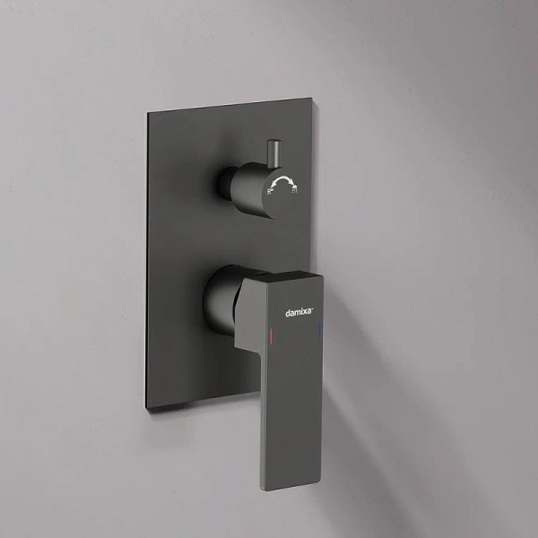 Душевая система со смесителем Damixa  953520300 монтаж встраиваемая в стену без термостата черный матовый