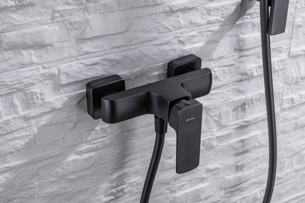 Смеситель для душа Allen Brau Infinity 5.21010-31 настенный 
без термостата черный матовый
