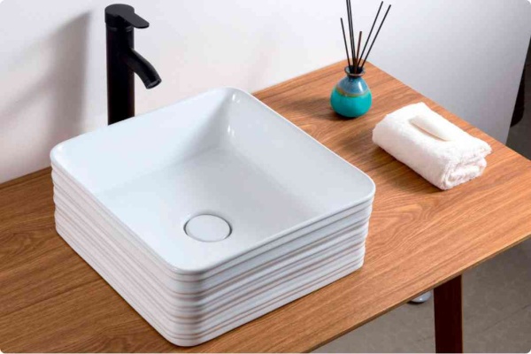 Раковина  квадратная  BelBagno  BB1407 фаянс цвет белый глянцевый