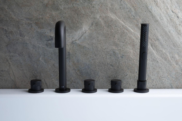 Смеситель для ванны Allen Brau Priority 5.31007-31 на борт ванны 
без термостата черный матовый