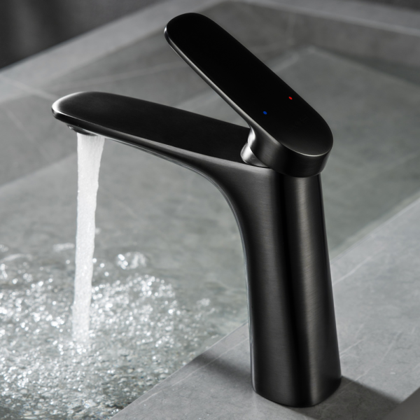 Смеситель для раковины Black&White Universe UK8701B черный