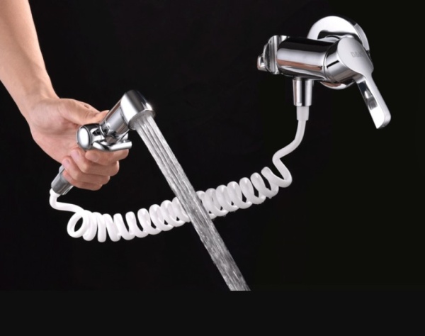 Гигиенический душ D&K Rhein DA1464501 встраиваемый в стену хром