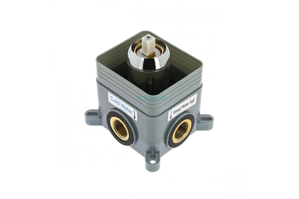 Душевая система со смесителем ALMAes Bartin TVZ-0896 монтаж встраиваемая в стену без термостата хром