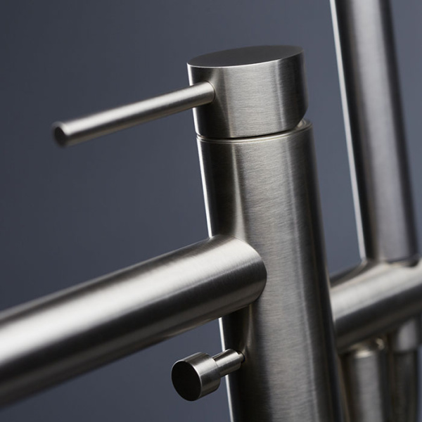 Смеситель для ванны Newform X-Steel 316 69684EX.50.050 напольный 
без термостата stainless steel
