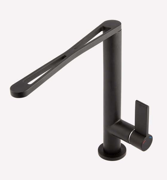 Смеситель для кухни Webert Essential EN920302560 без подключения к фильтру черный