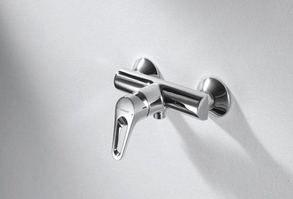 Смеситель для душа Bravat Drop-D F948162C-01 настенный 
без термостата хром