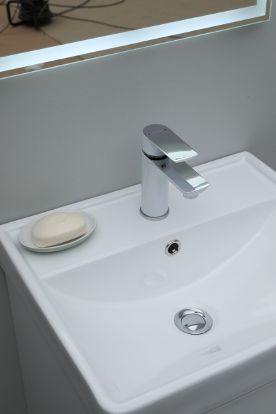 Раковина мебельная квадратная  Aquanet Ирис 00301802 керамика цвет белый