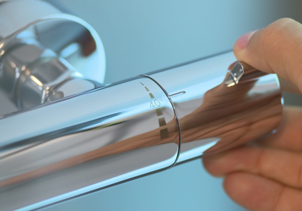 Смеситель для душа Hansgrohe Ecostat 13211000 настенный 
с термостатом хром