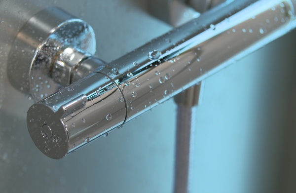 Смеситель для душа Hansgrohe Ecostat 13211000 настенный 
с термостатом хром