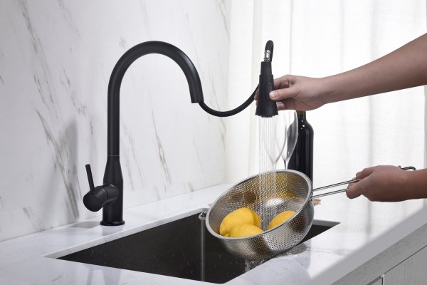 Смеситель для кухни Timo Saona 2336/03FL без подключения к фильтру черный