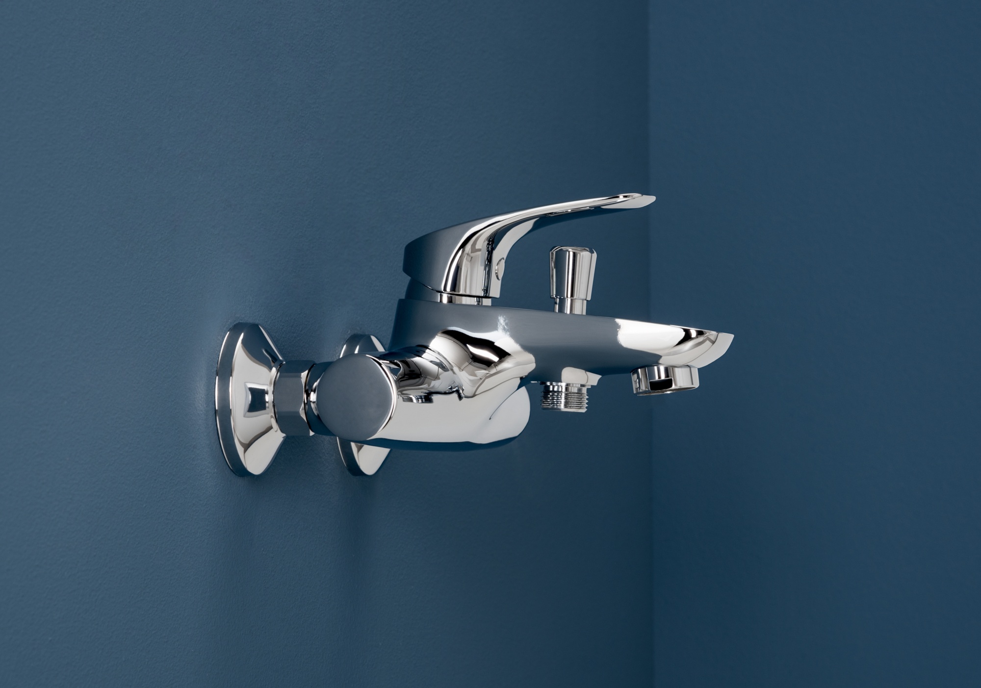 Смеситель для ванны или душа Aquanet Techno SD90881 настенный 
без термостата хром