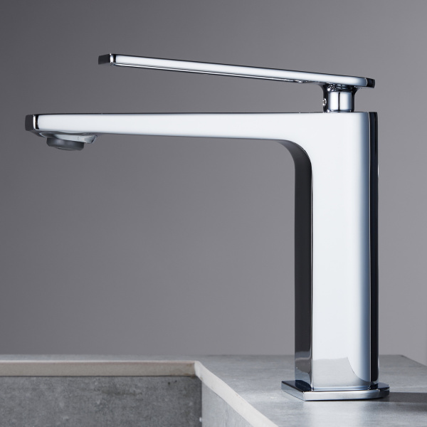 Смеситель для раковины Black&White Universe UK9901C хром