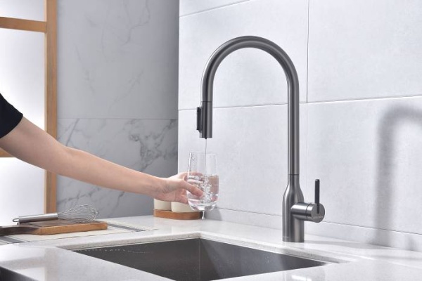 Смеситель для кухни Paulmark Universal Un213880-GM с подключением к фильтру вороненая сталь