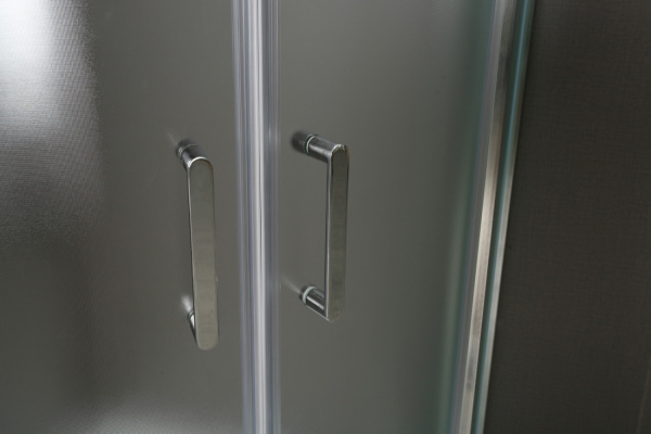 Душевой угол BelBagno Uno UNO-195-R-2-100-P-Cr четверть круга 100x100 стекла рифленые, профиль хром