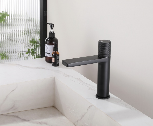 Смеситель для раковины Abber Rund AF8710B черный матовый