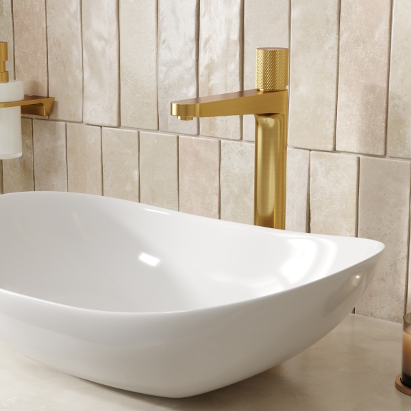 Смеситель для раковины Wasserkraft Schunter 8203H матовое золото