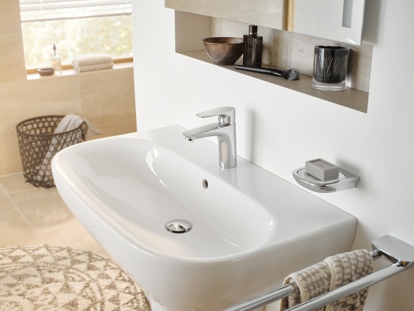 Смеситель для раковины Kludi Pure&amp;Solid 342920575 хром