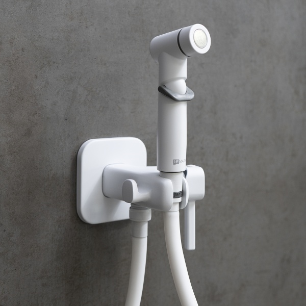 Гигиенический душ Lemark Solo LM7165MW встраиваемый в стену белый матовый