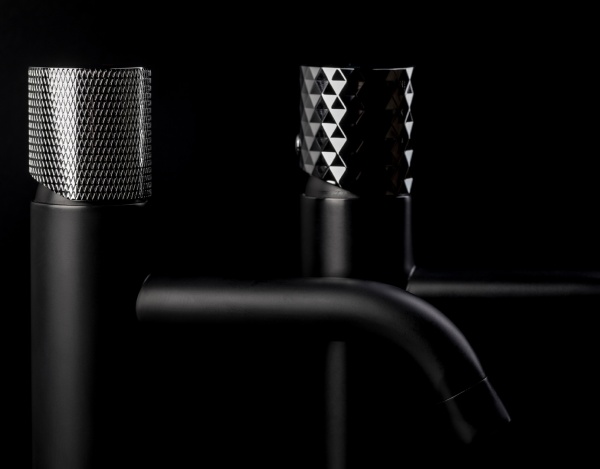 Смеситель для раковины Boheme Stick 121-BCR.2 