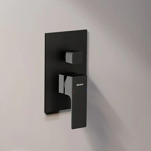 Душевая система со смесителем Damixa Gala 953510300 монтаж встраиваемая в стену без термостата черный матовый
