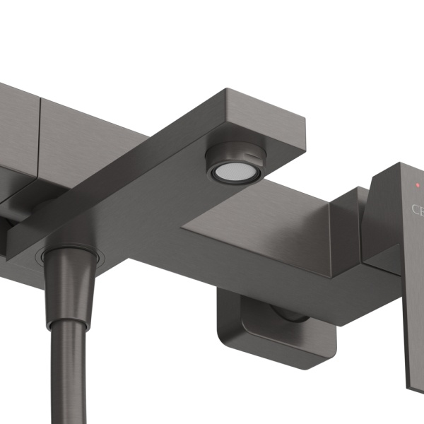 Смеситель для ванны или душа Cezares Slider SLIDER-VD-GM настенный 
без термостата оружейная сталь